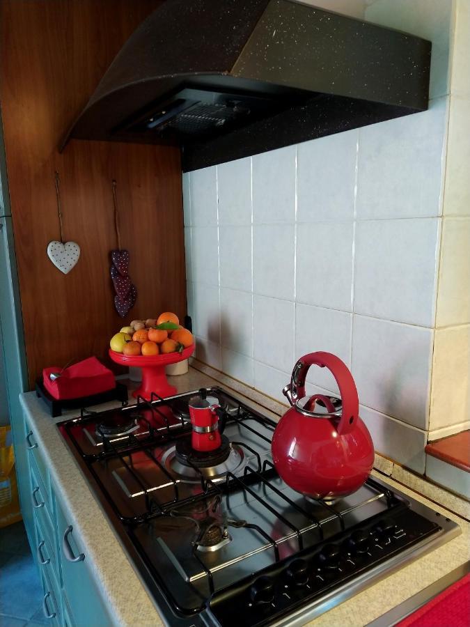 Cascina Roella Guest House มอนฟอร์เต ดิ อัลบา ภายนอก รูปภาพ
