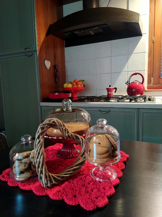 Cascina Roella Guest House มอนฟอร์เต ดิ อัลบา ห้อง รูปภาพ