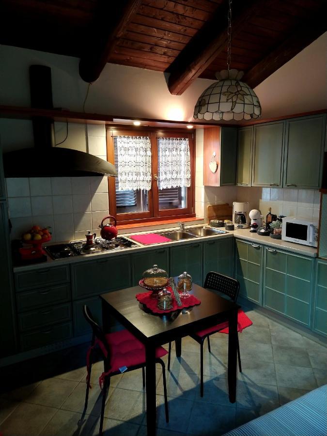 Cascina Roella Guest House มอนฟอร์เต ดิ อัลบา ภายนอก รูปภาพ