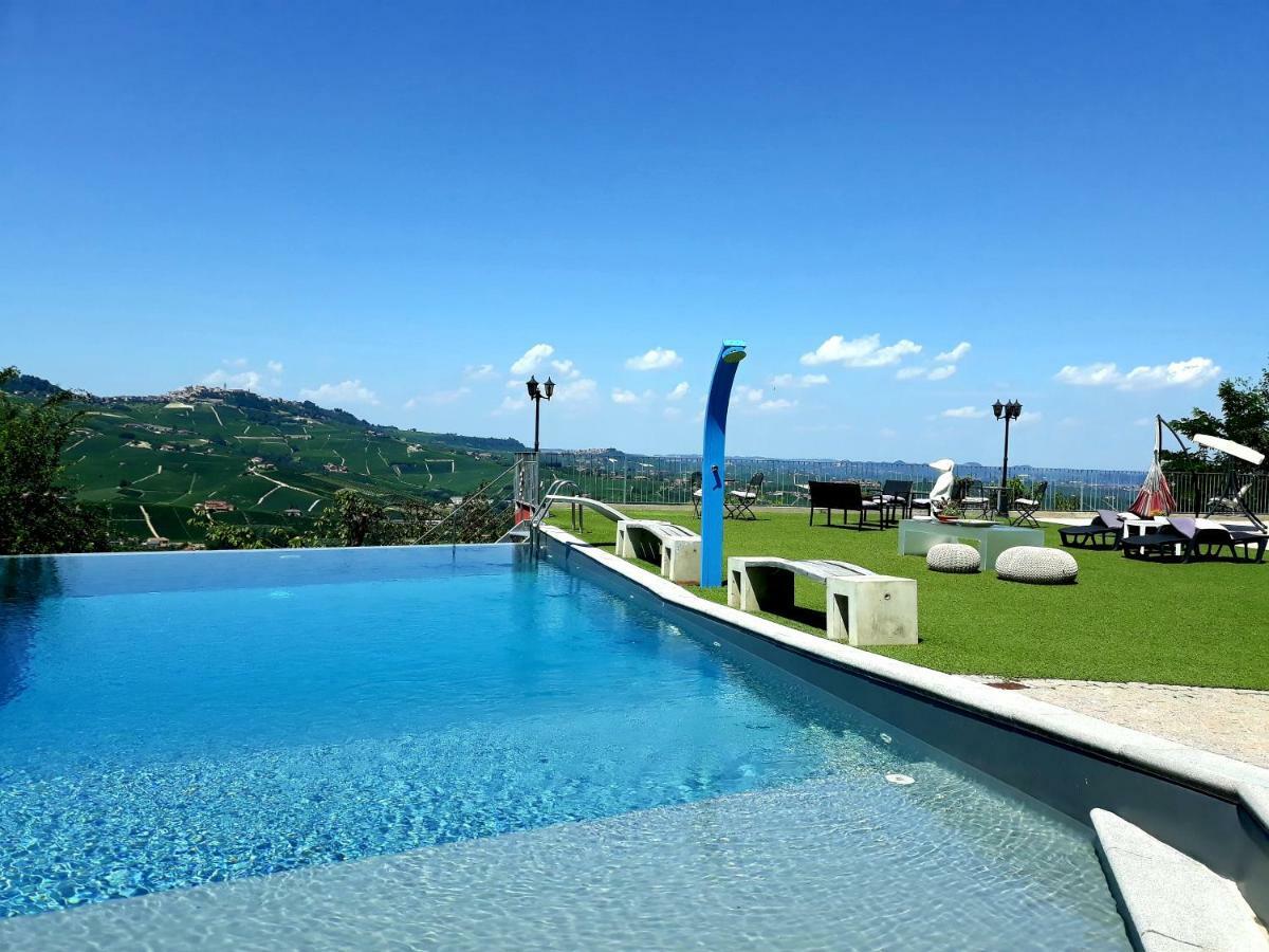 Cascina Roella Guest House มอนฟอร์เต ดิ อัลบา ภายนอก รูปภาพ